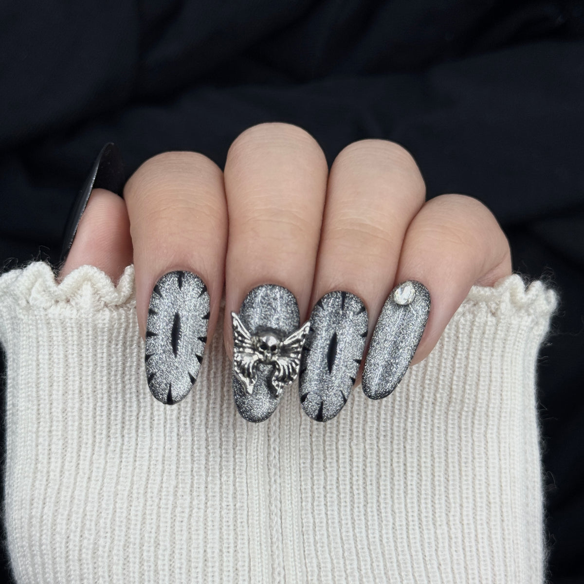 Shadow Requiem Black Chrome Oval Press On Nails