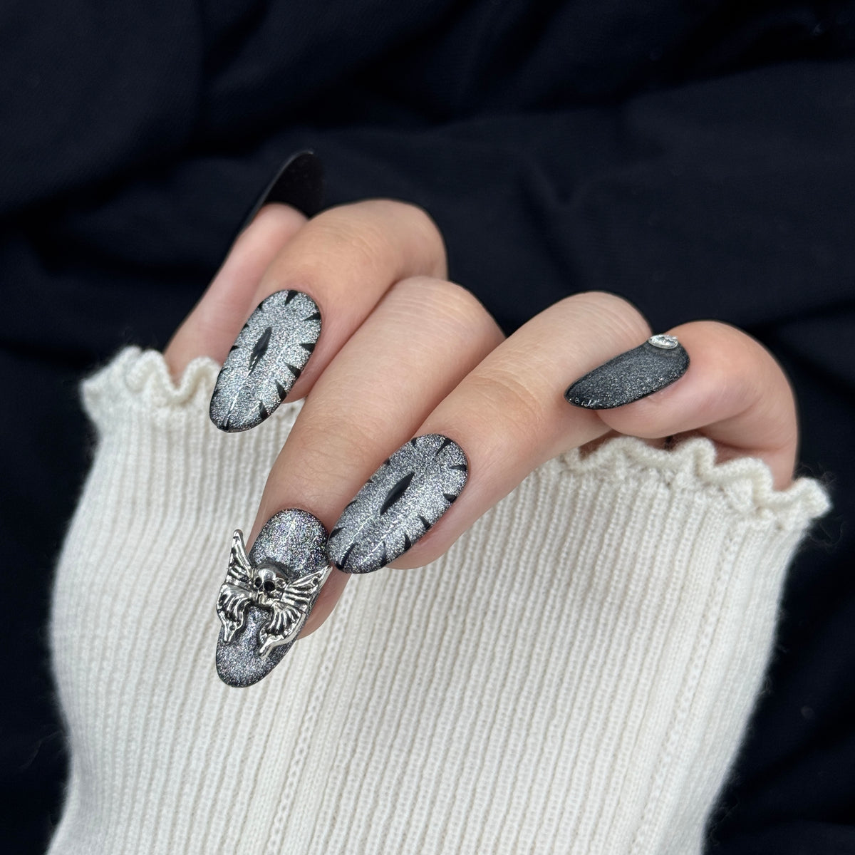 Shadow Requiem Black Chrome Oval Press On Nails