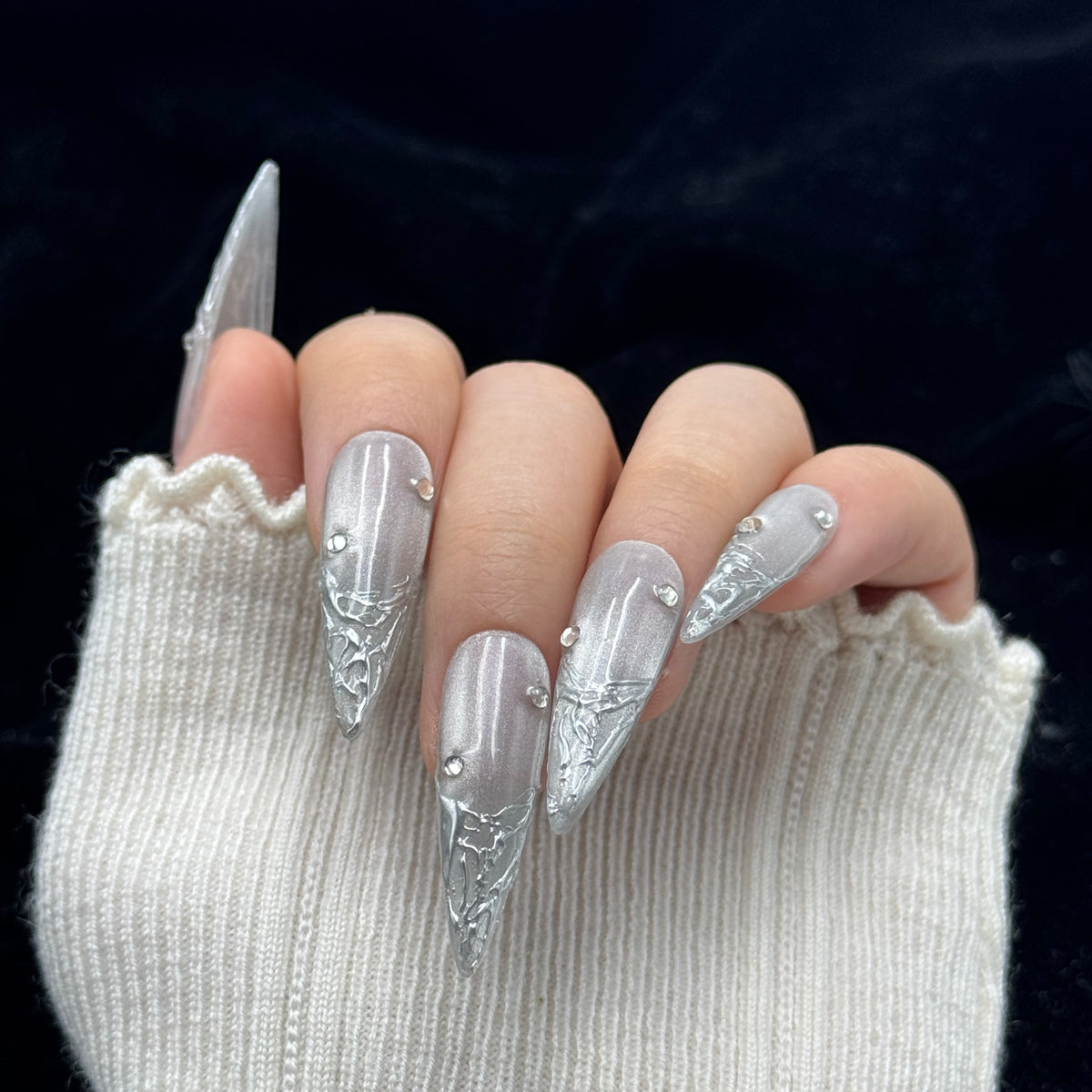 Silver Frost Sculpt Stiletto Press On Nails