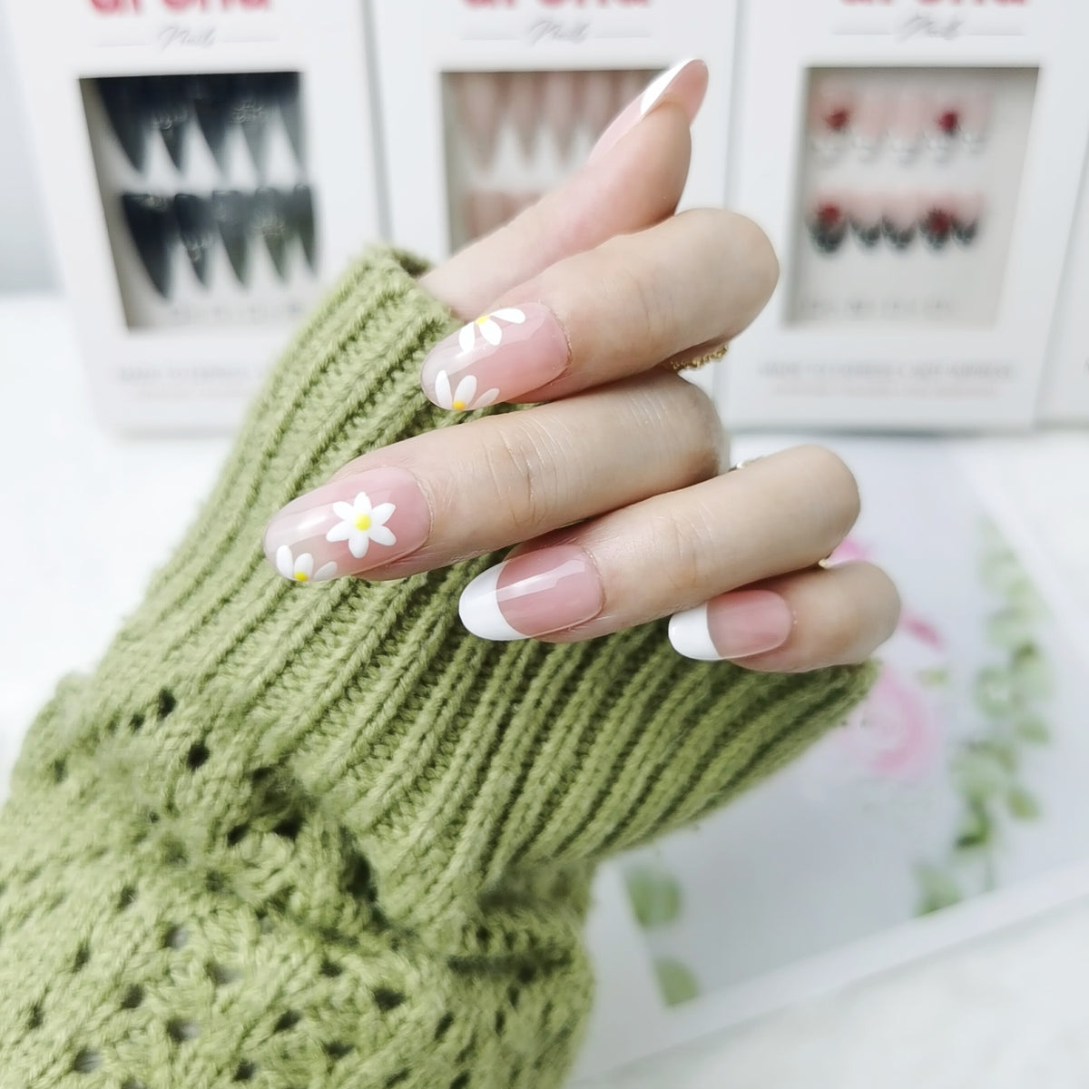 Daisy French Tip Extra Short Oval Press On Nails