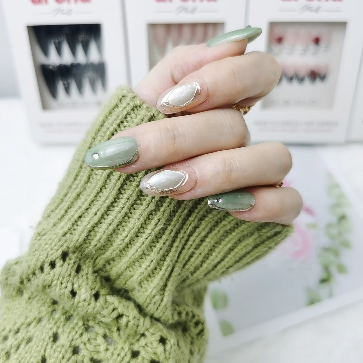 Sage Mirror Oval Press On Nails